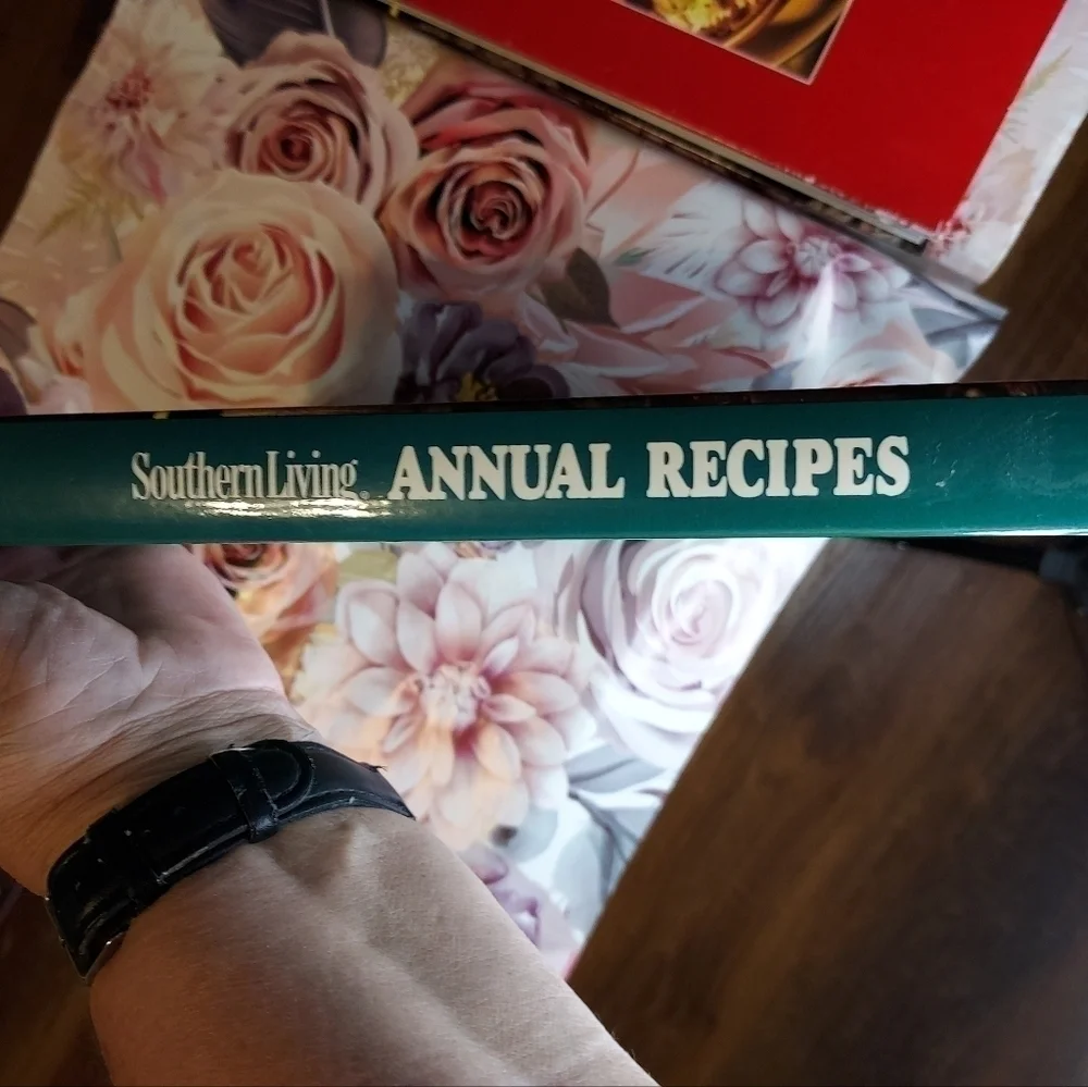 2 Southern living cookbooks 1999 Annual recipes and 1998 annual recipes